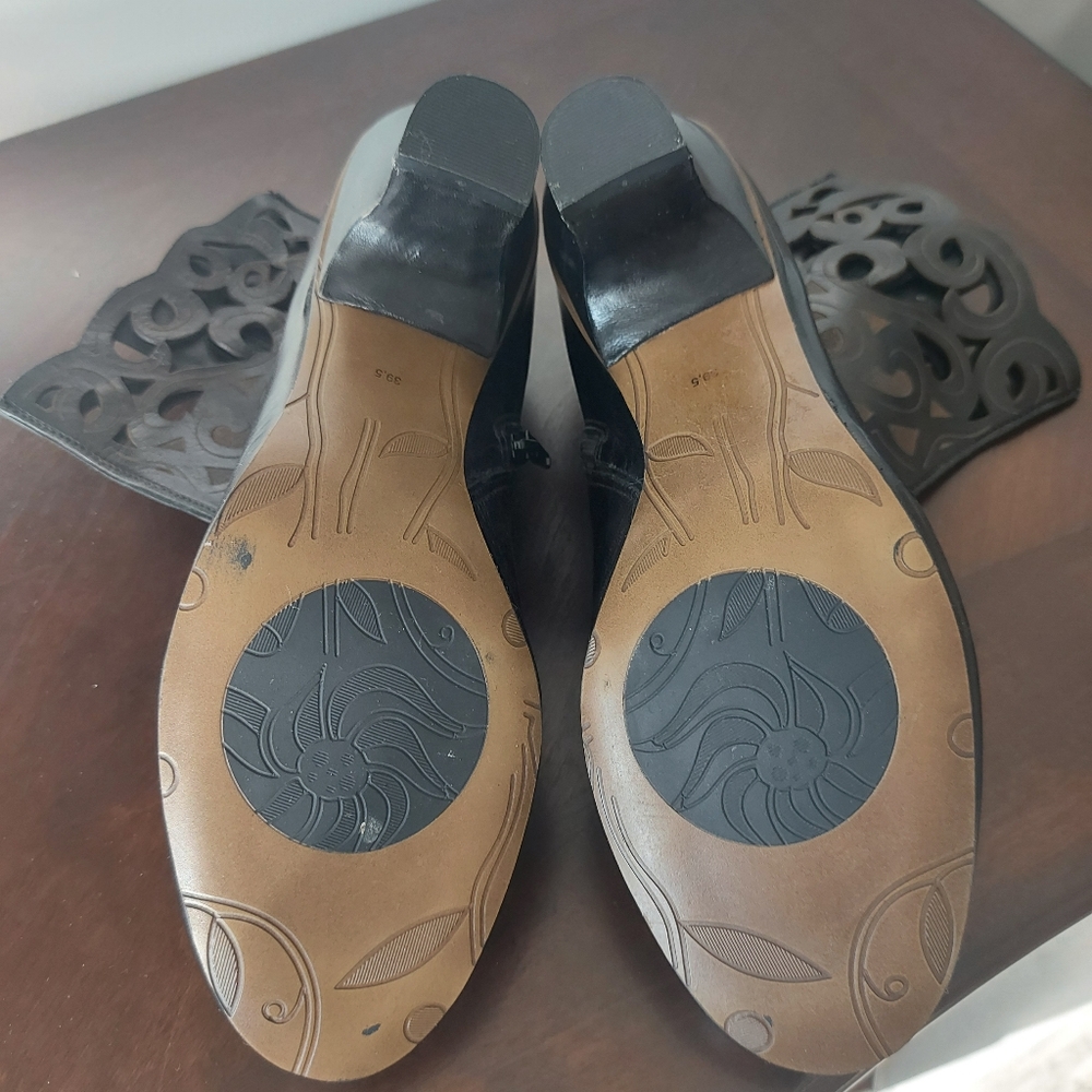 Victorian booties - Picture 5 of 5